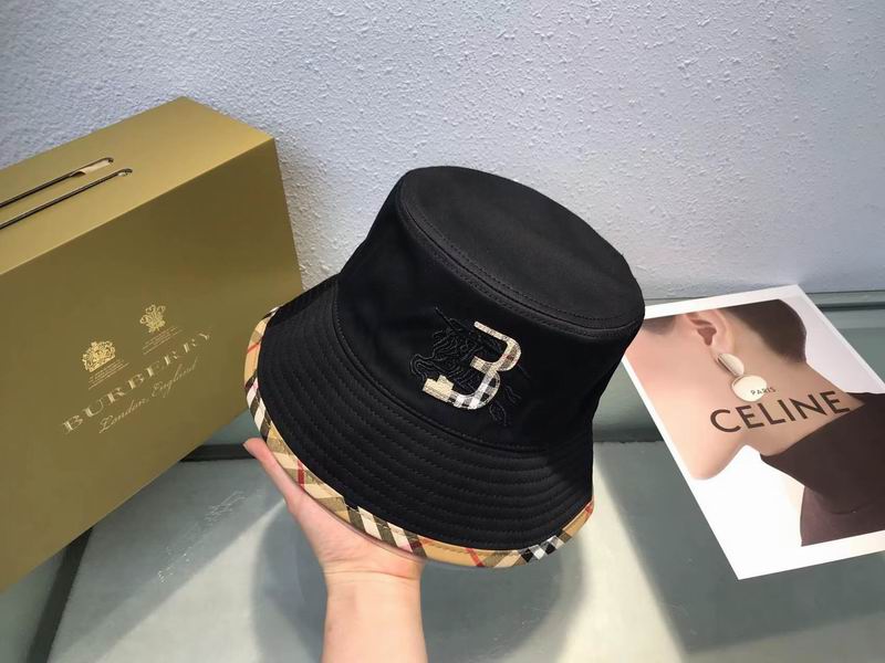 Burberry hat 090901